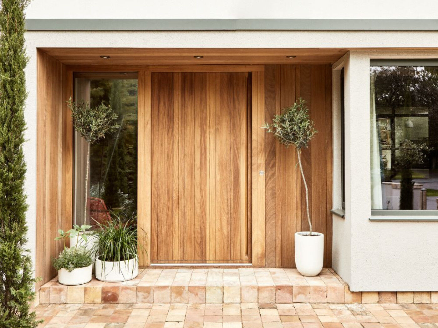 7 reasons to choose a hardwood door 7