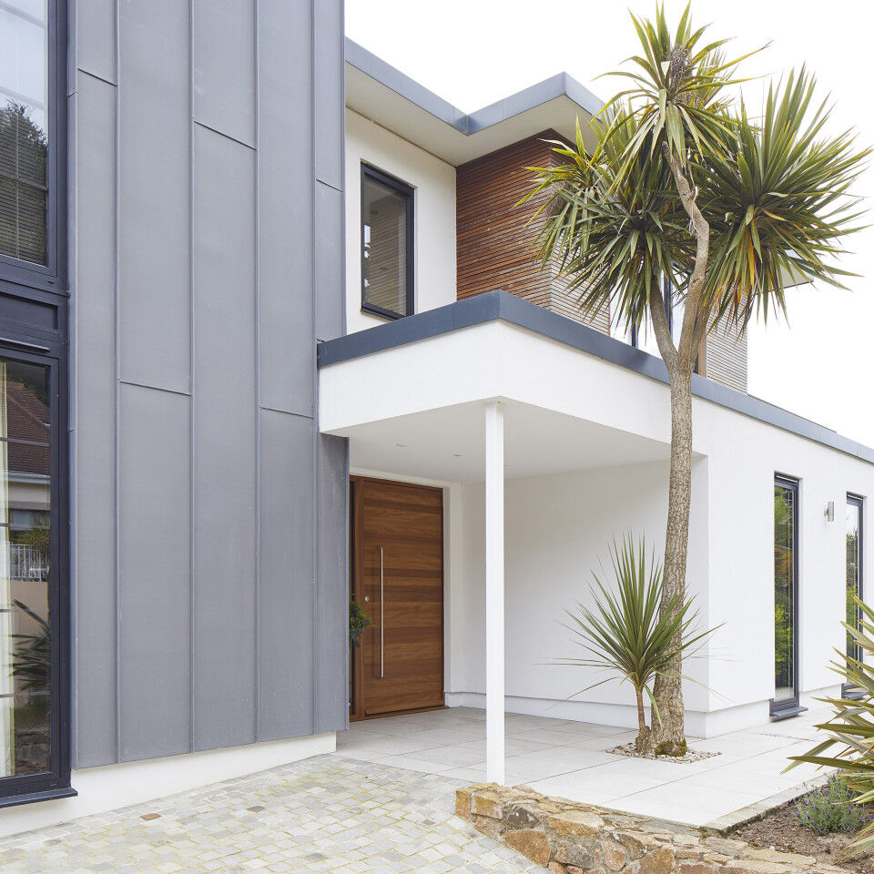 choosing front door for a rendered house 