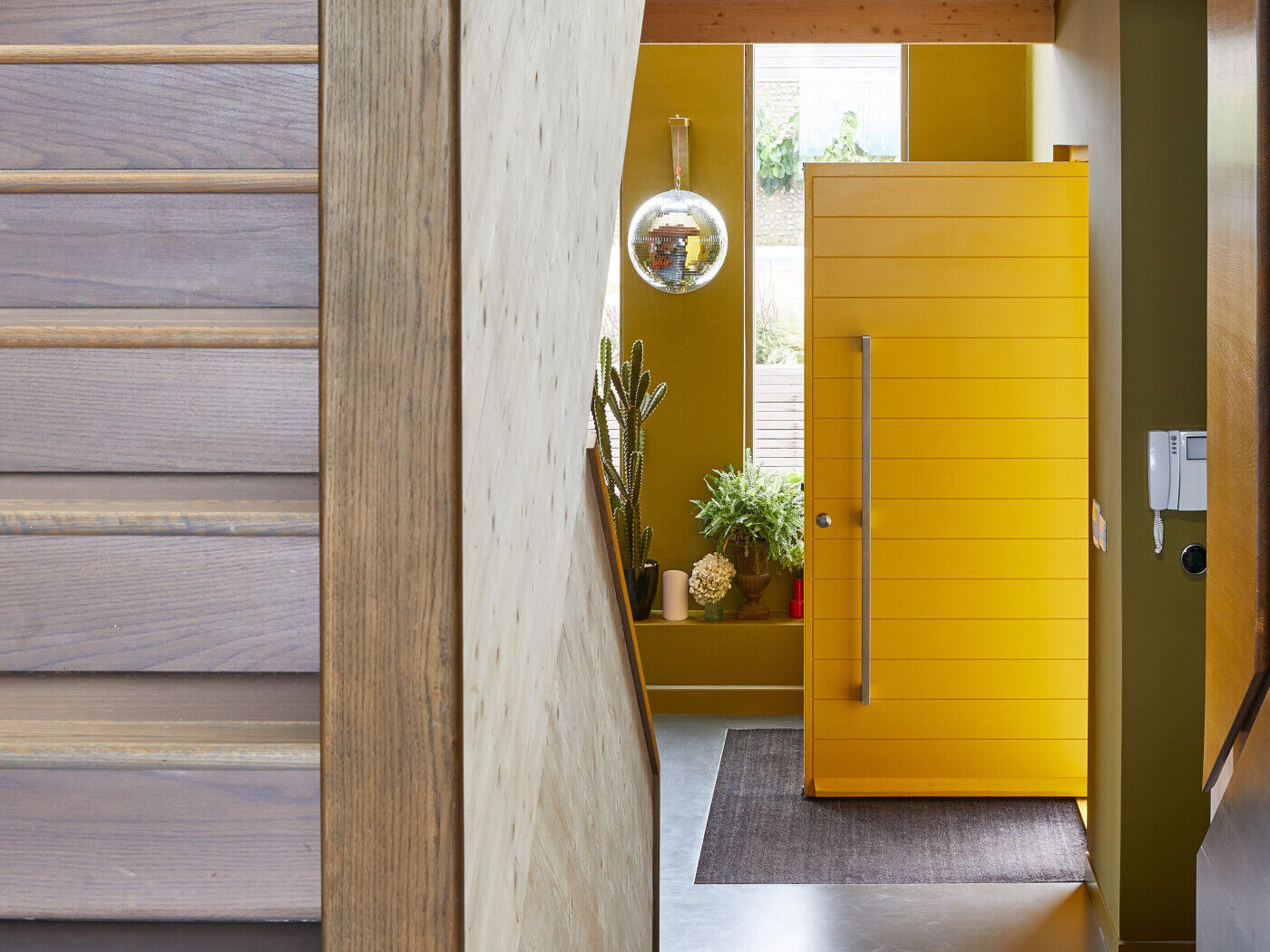 Parma front door | RAL | Pivot | Urban Front