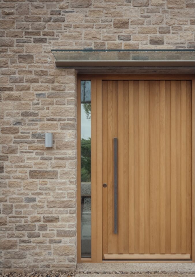 Portrait_door close up