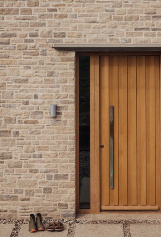 Portrait door with boots new