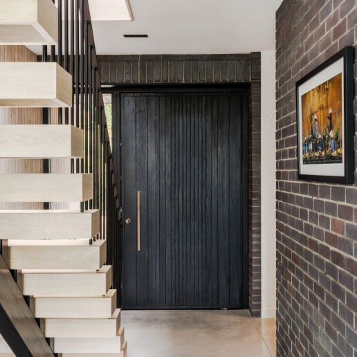 Portrait_inside of door in hallway_Hazels