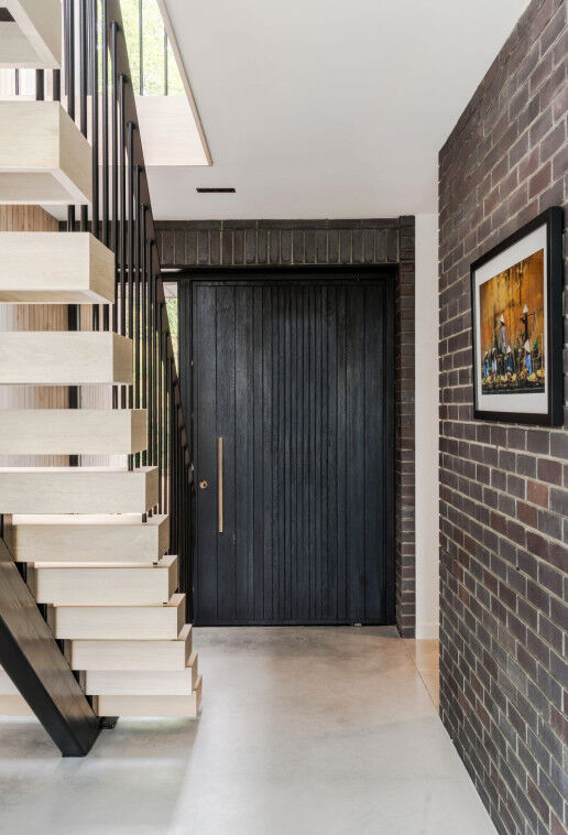 Portrait_inside of door in hallway_Hazels