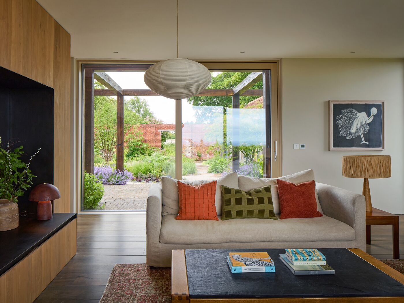 Landscape_lounge_Ridgeway House