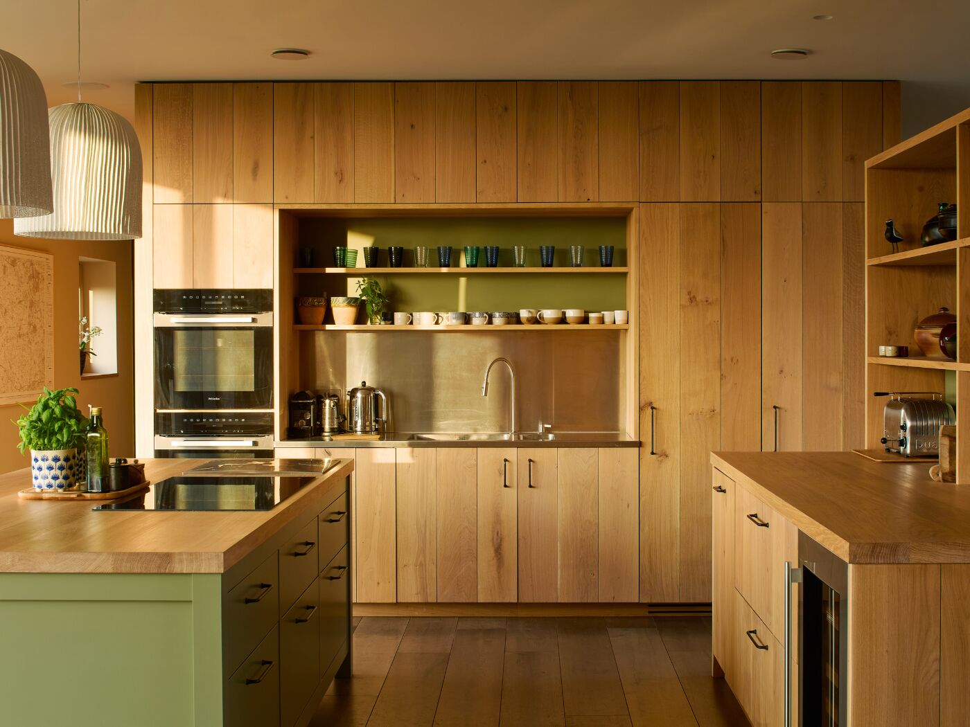 Landscape_kitchen_Ridgeway House