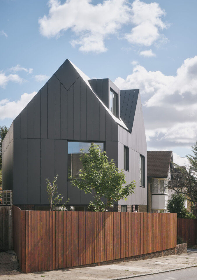 Portrait_house side on