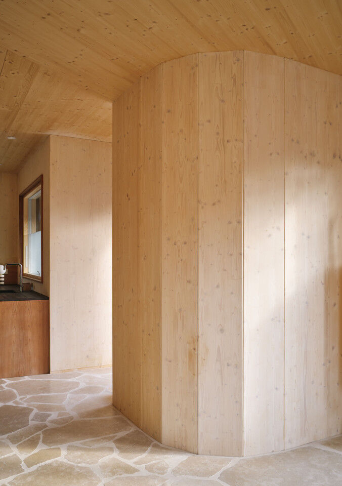 Portrait wood and floor detailing