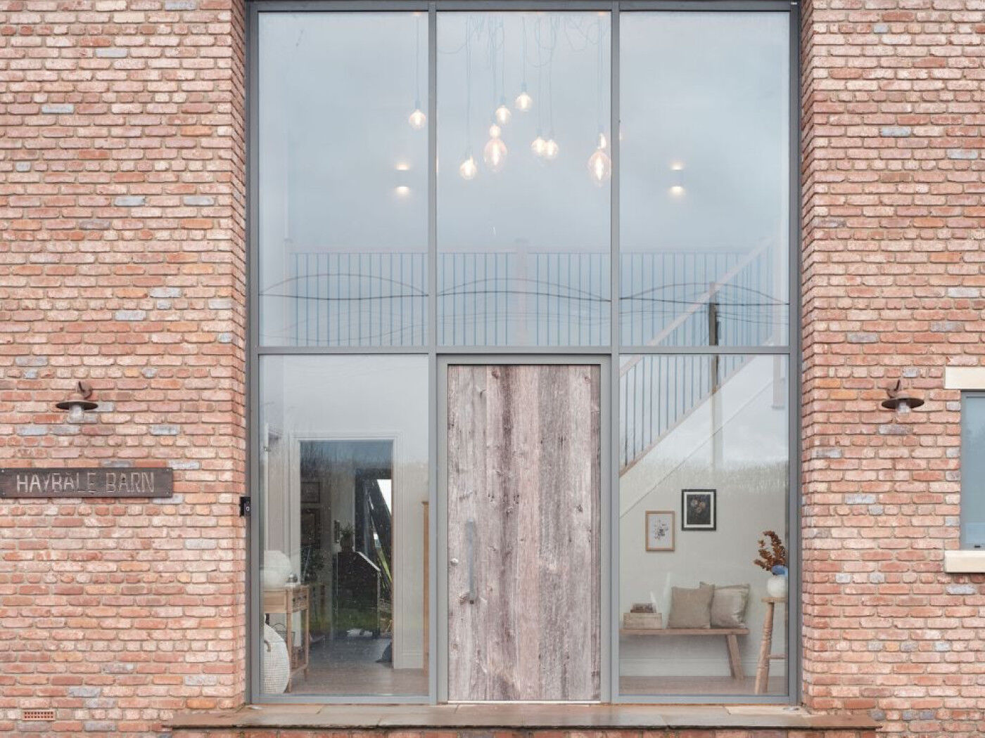 case study modern barn 10