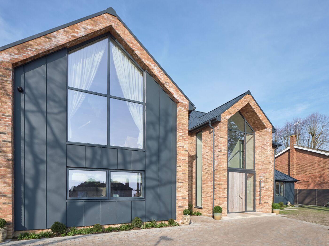 External angle_Barn with Luna handle