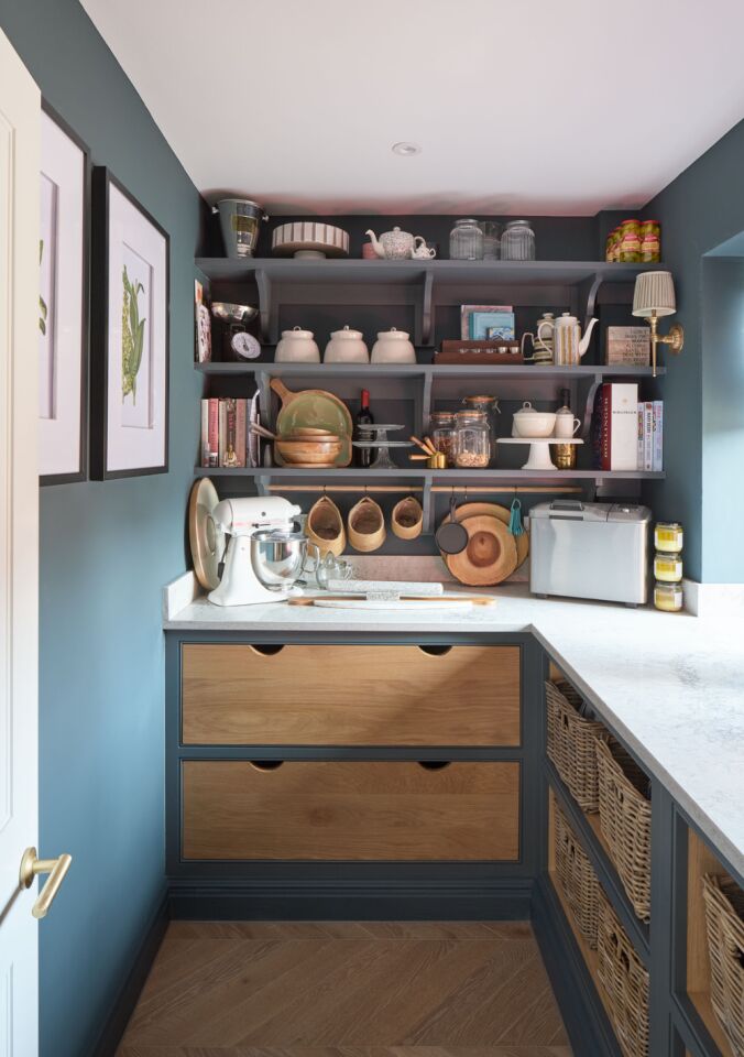 Portrait pantry barn with luna handle