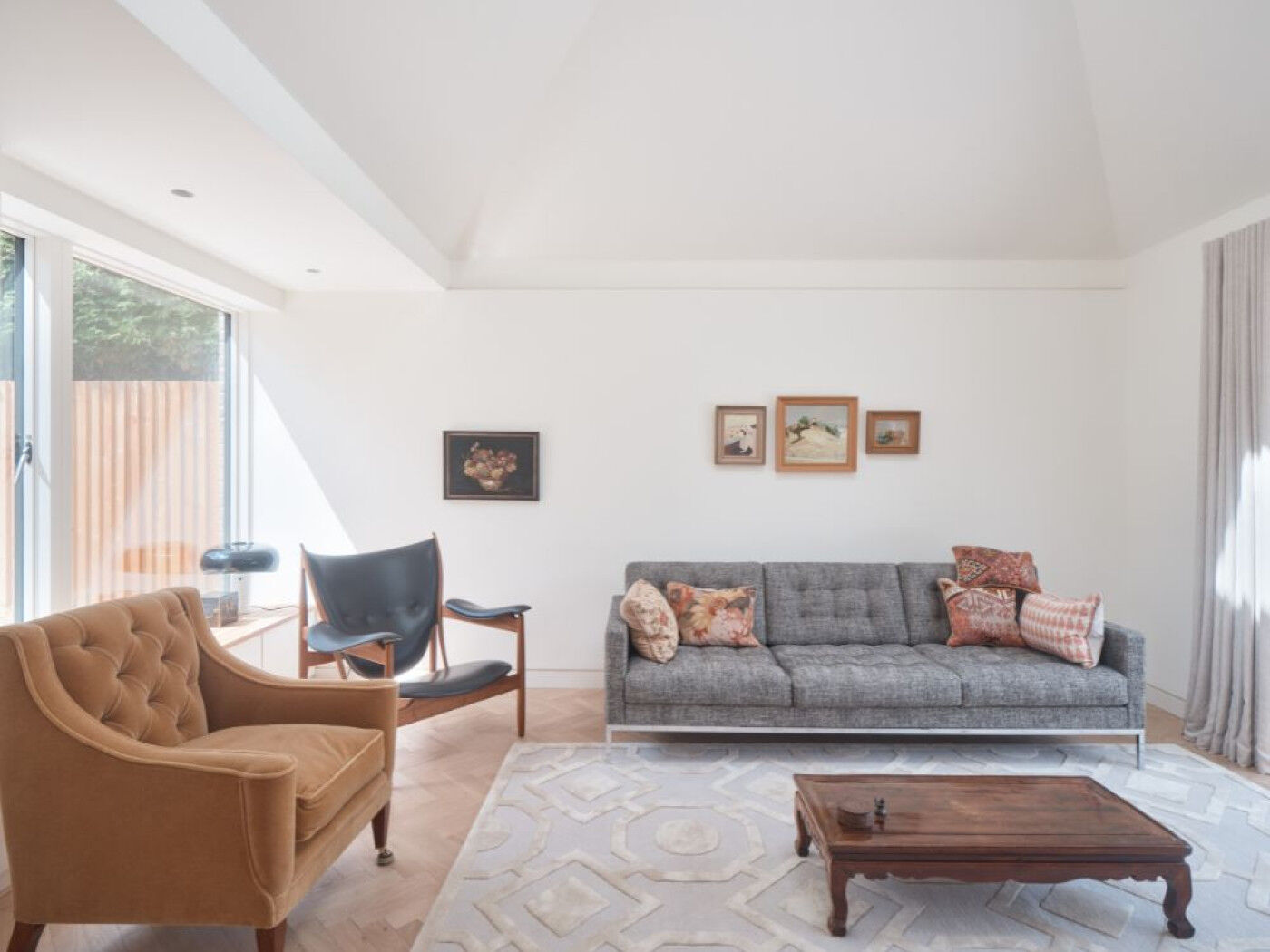 Mole architects Porto Passiv door in oak urban front 1