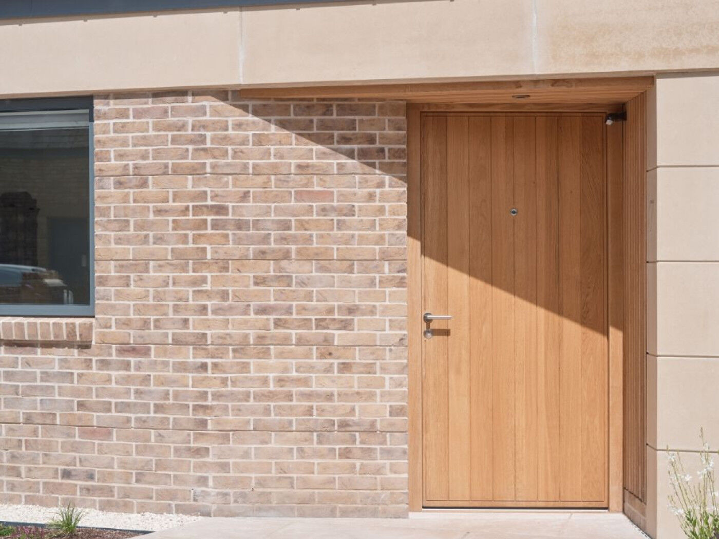 Mole architects Porto Passiv door in oak urban front 8