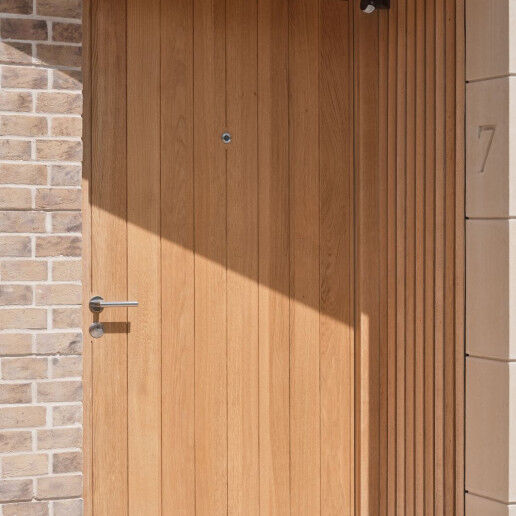 Porto Passive portrait urban front 2