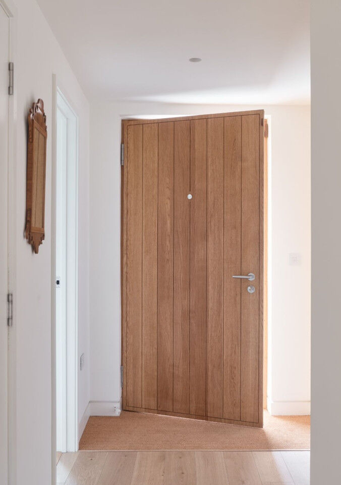 Porto Passive portrait urban front 4