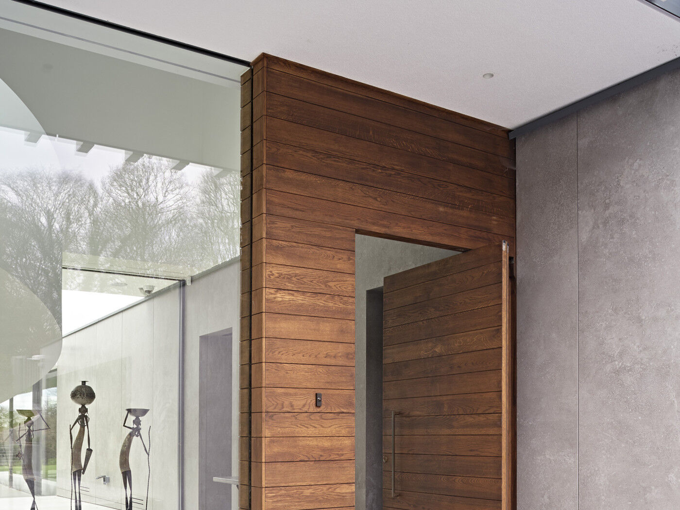 Orchard View case study parma pivot door