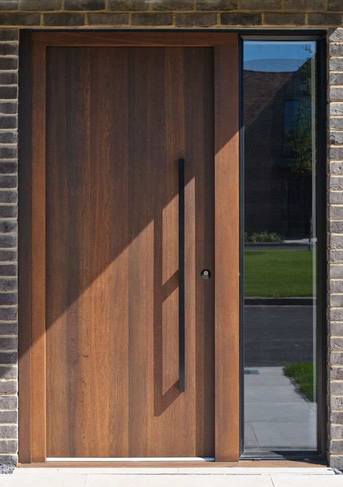Rockwell raw v fumed oak option11 black door Urban Front LR 032