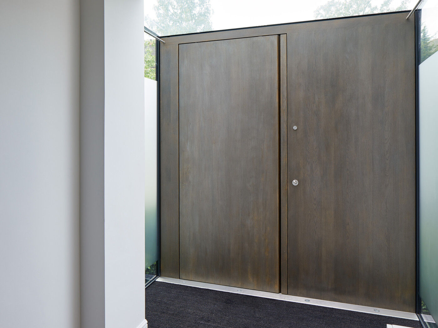 Raw Pivot door set European stained Onyx metallic finish internal view 