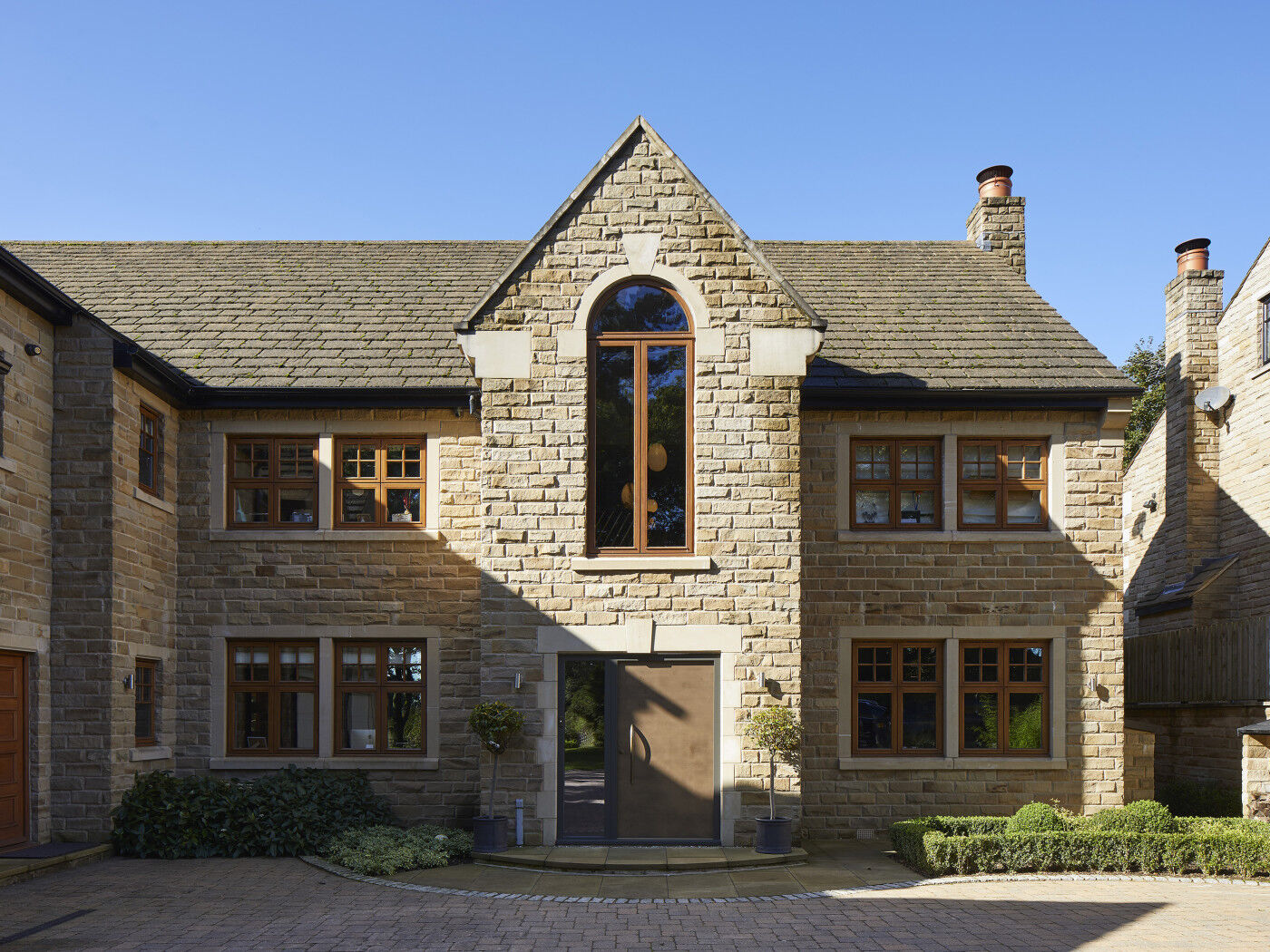 vintage bronze door ref111 with BZ4 handle