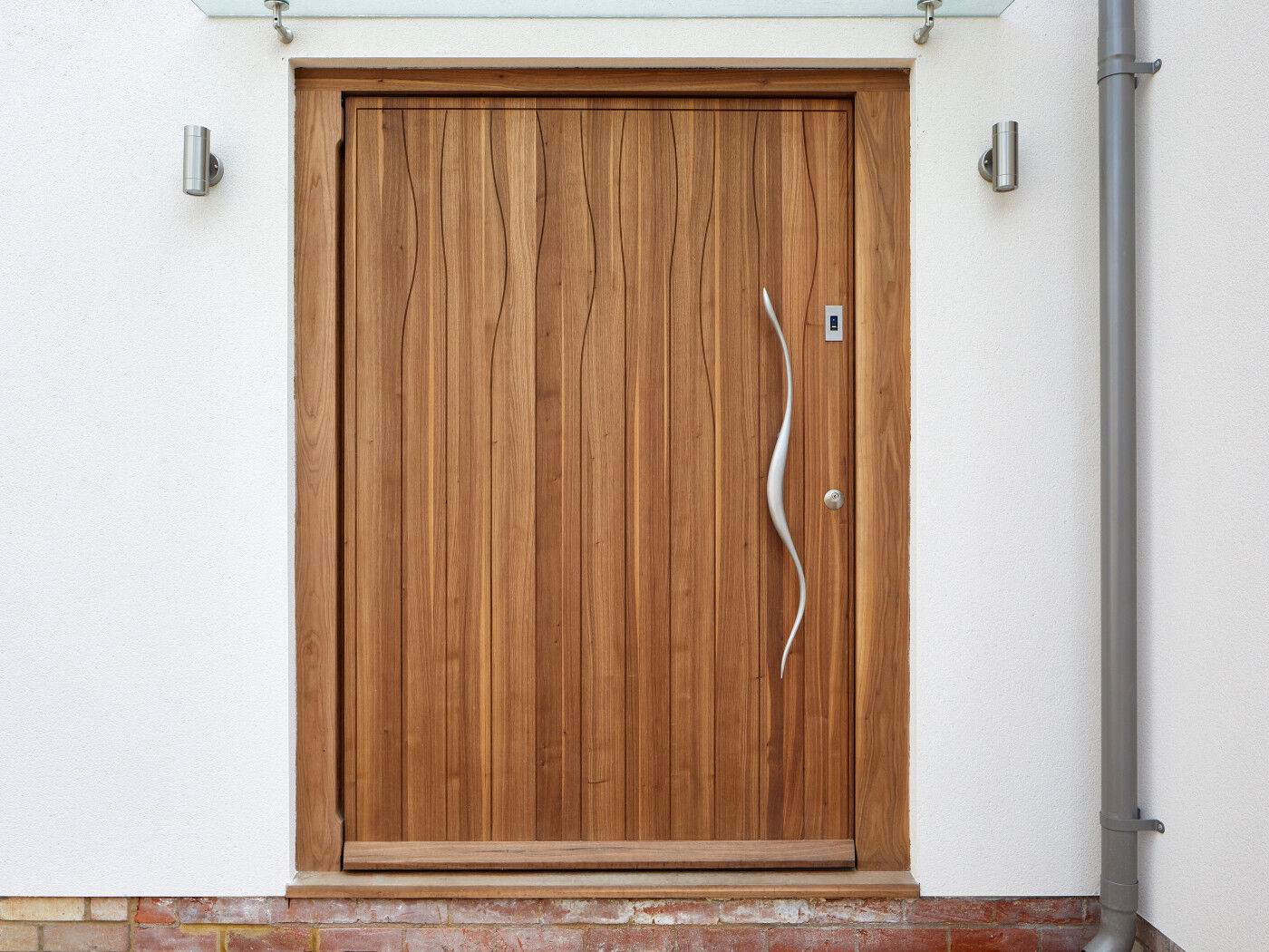 This oversized door is 1.5m wide x 2.2m high