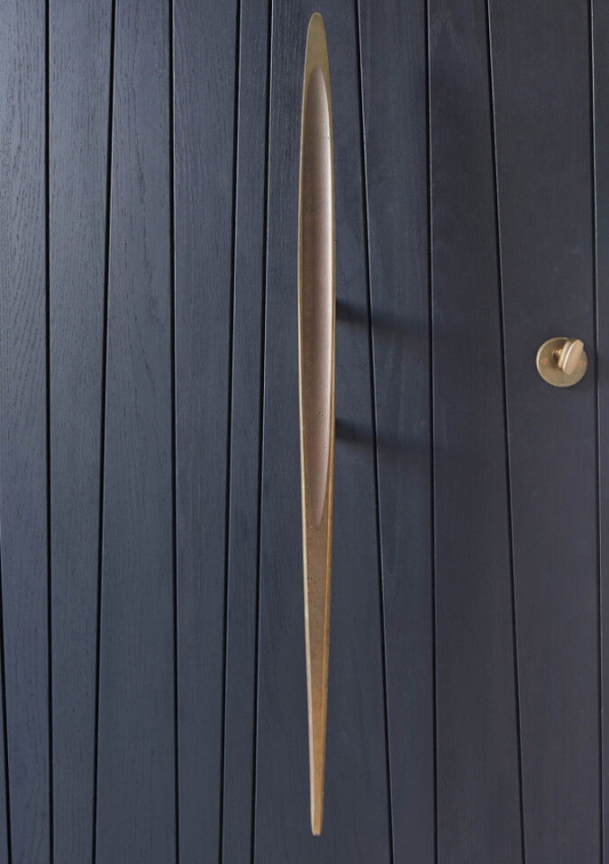 10 tips to choosing handles for your front door thumbnail