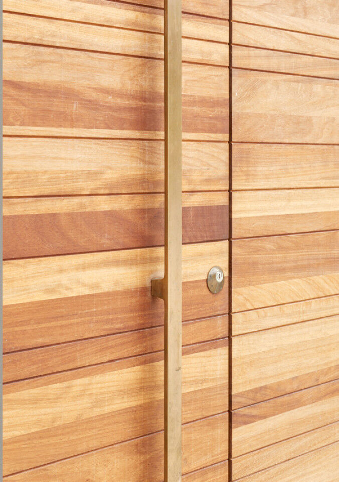 choosing wood for your front door thumbnail