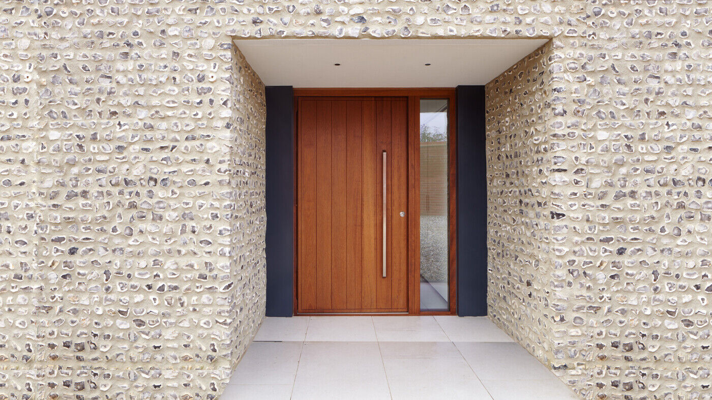 Our "Porto" design in iroko wood with long stainless steel handle (option 11a)