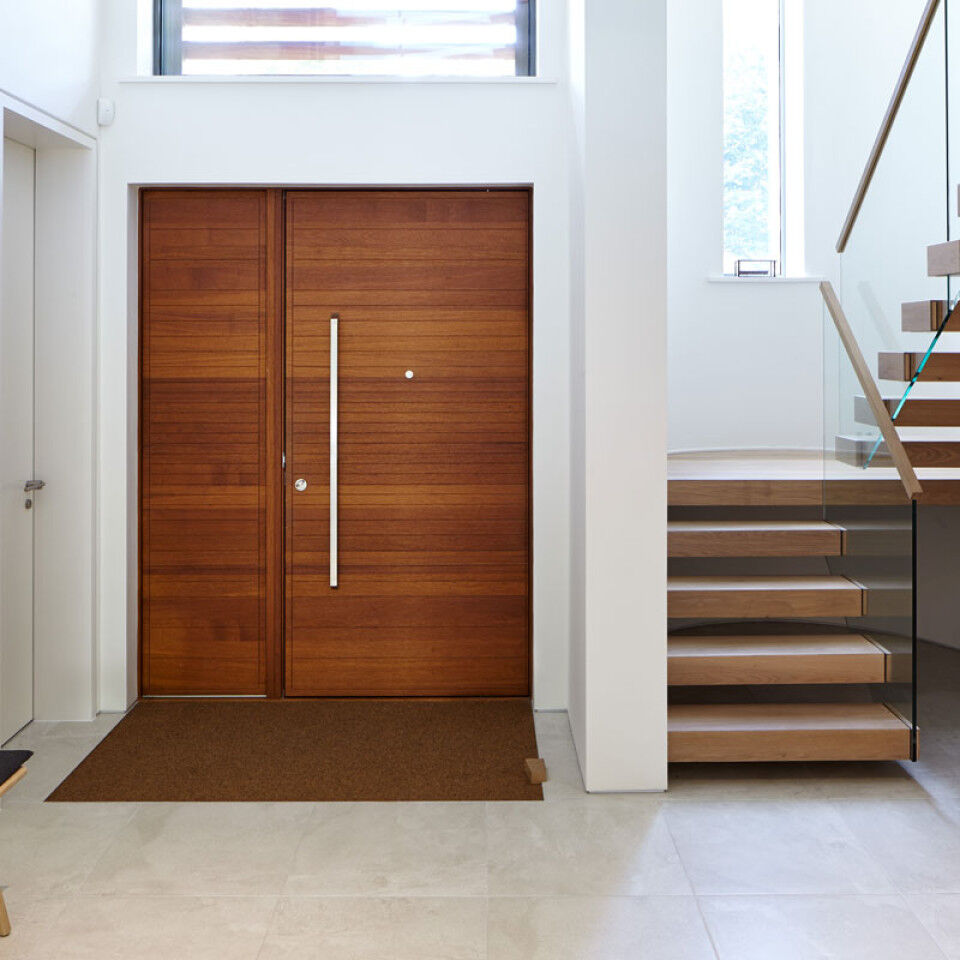 Contemporary doors | Iroko | Urban Front