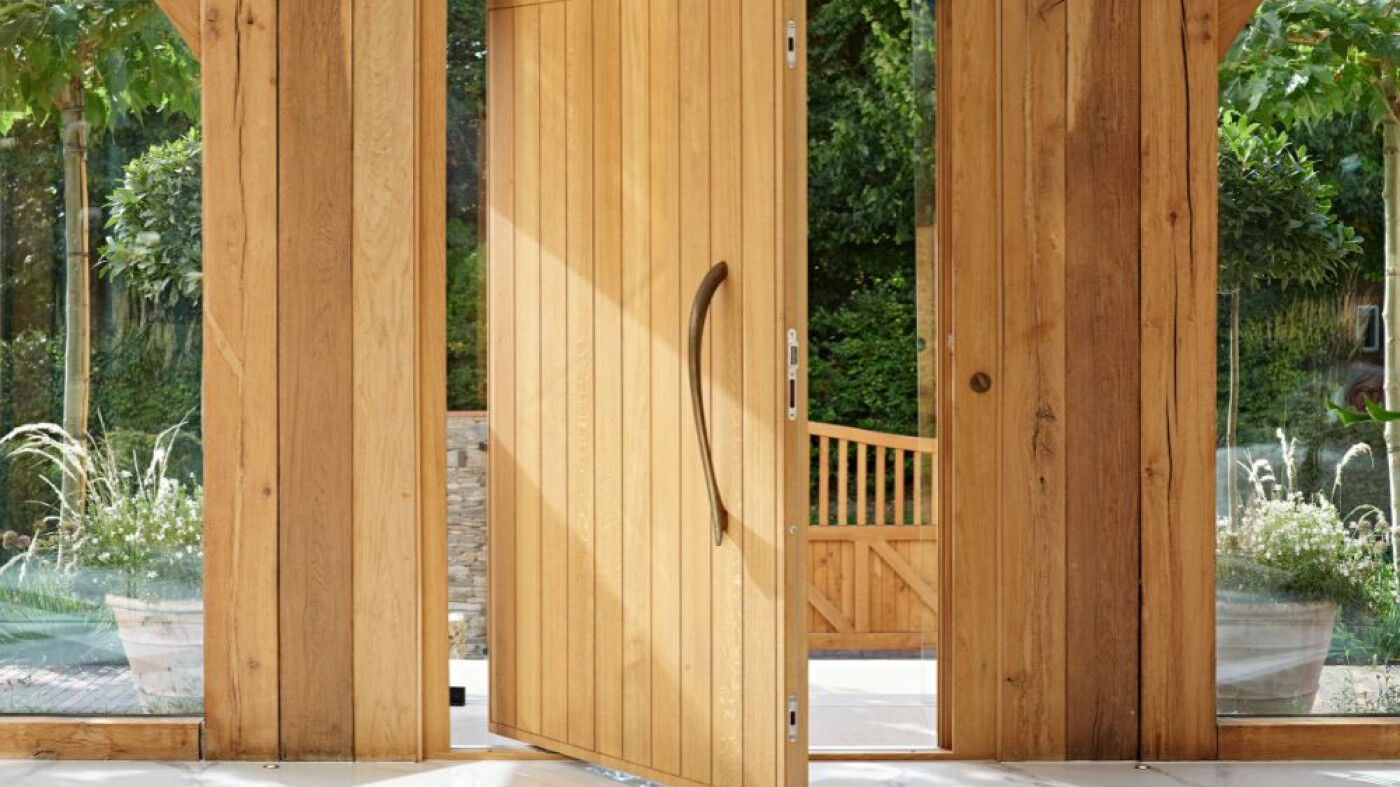 What you need to know about pivot doors 20 pivot door photos Urban Front 8