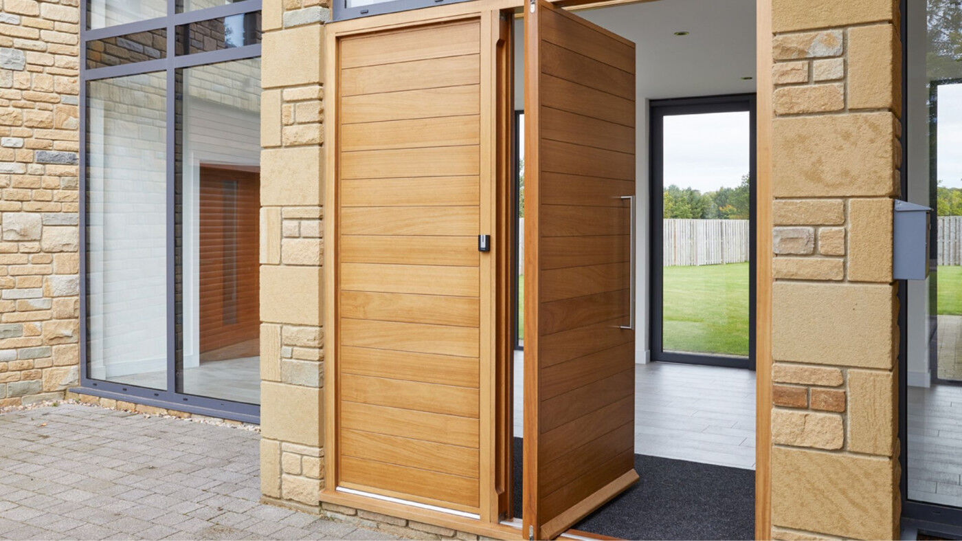 Pivot doors urban front 16