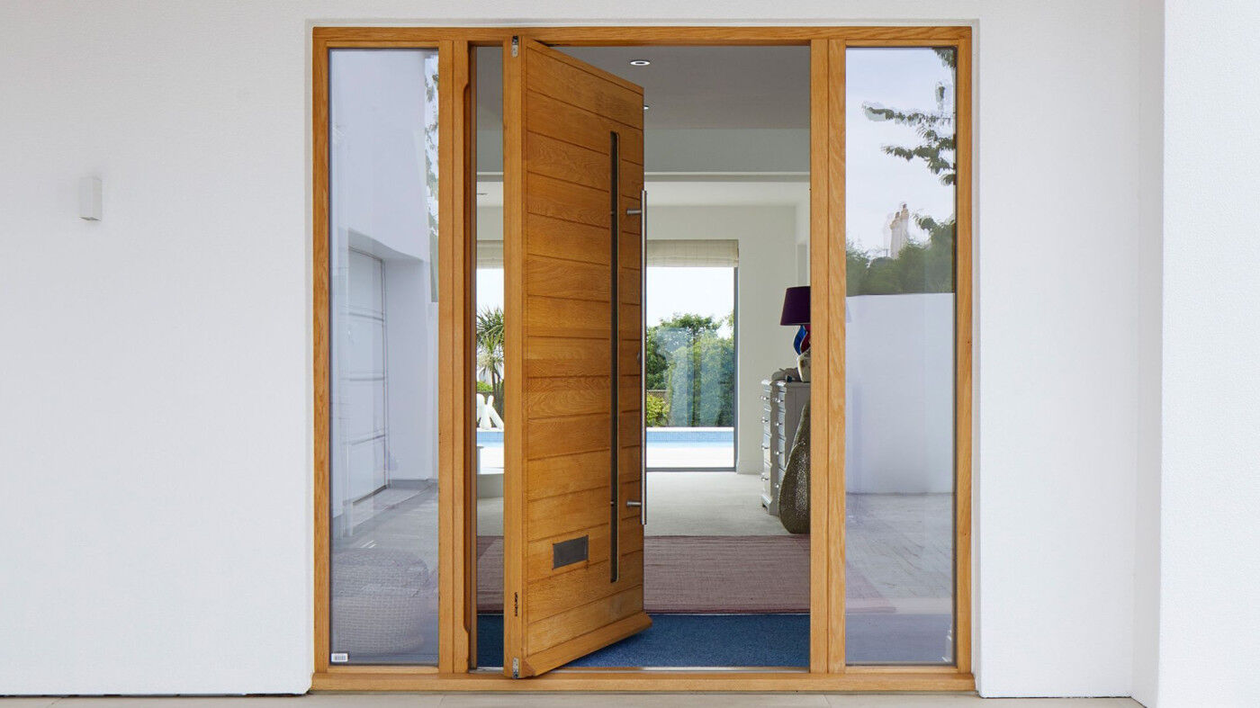 Pivot doors urban front 19