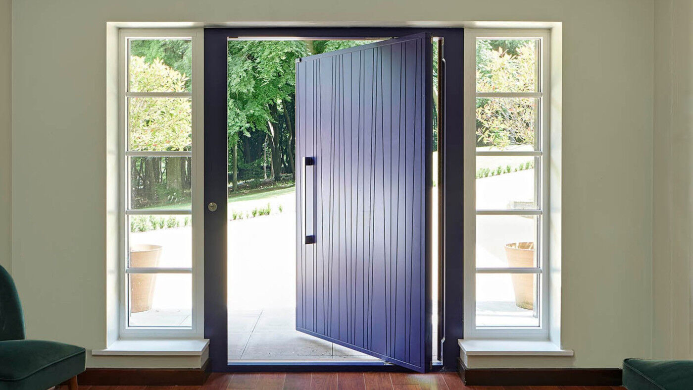 Pivot doors urban front 22