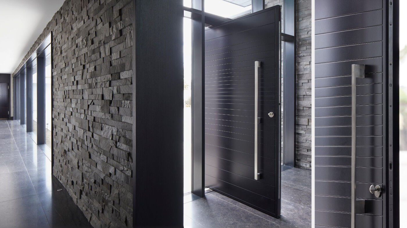 Pivot doors urban front 42