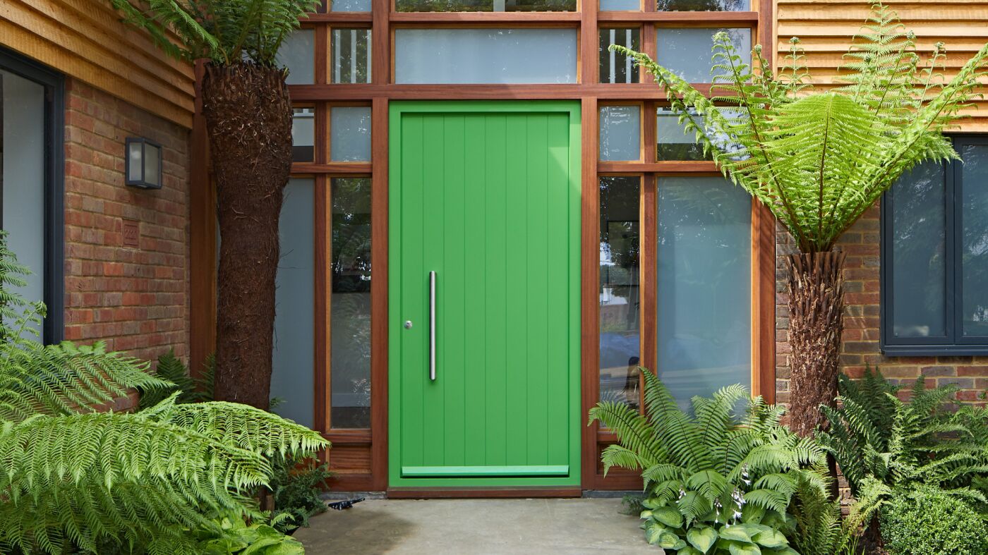 Porto painted in RAL green 6018 with option 8 handle