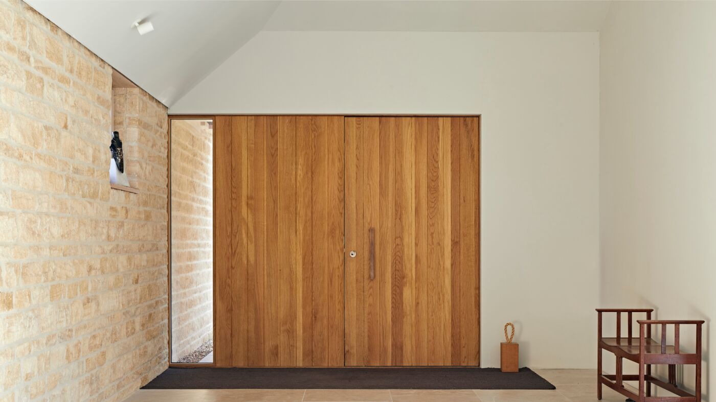 Porto e98 flush in oak