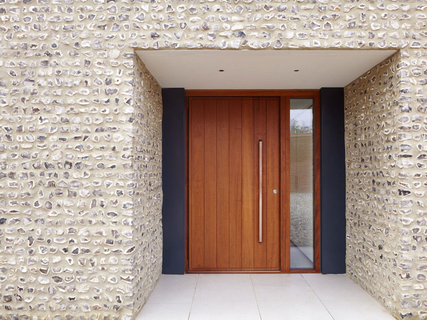 Iroko wood | Porto front door 
