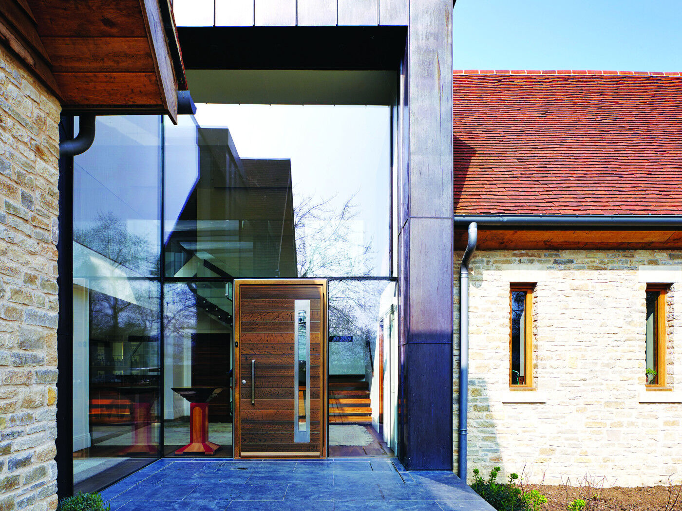 Sorrento Front Door | Pivot | Fumed Oak | Option 10a handle