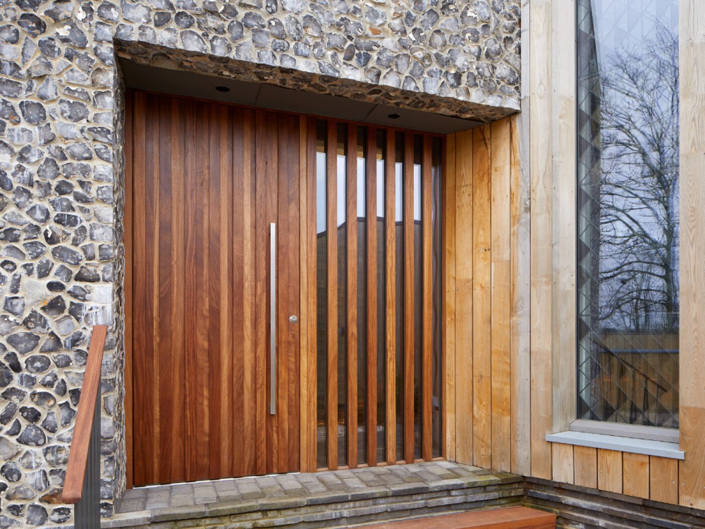 In another project, the client also chose to mirror the Ridge design across a wider sidelight