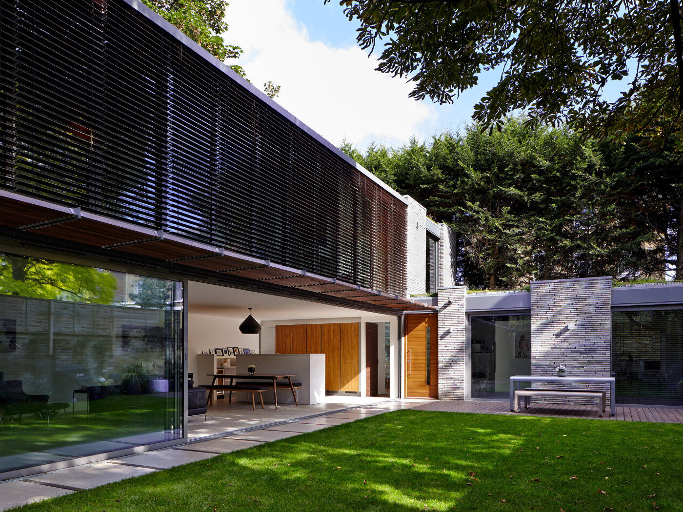 Doors in contemporary houses 20