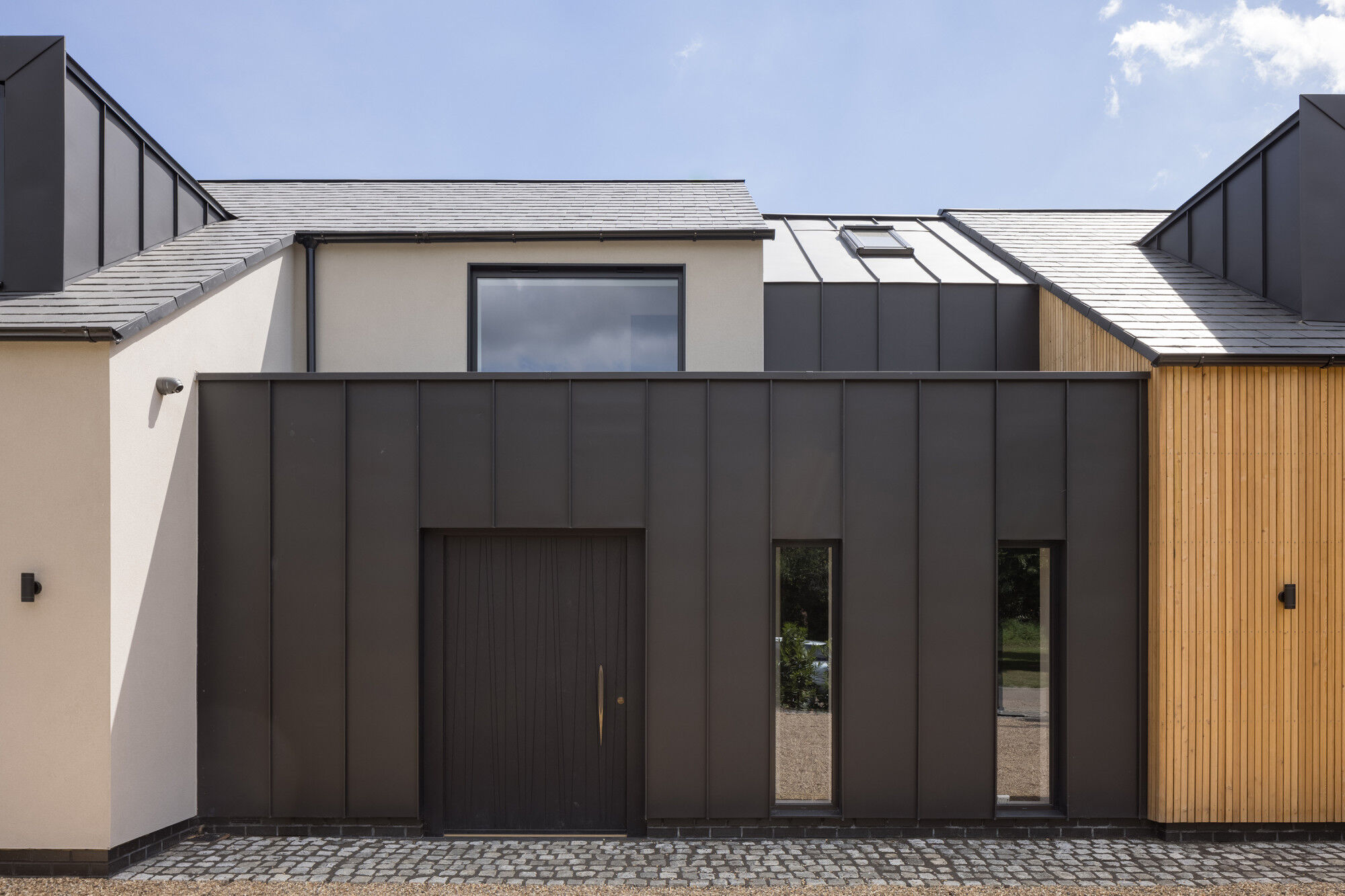 Milano e80 oak ebony stain bronzehandle