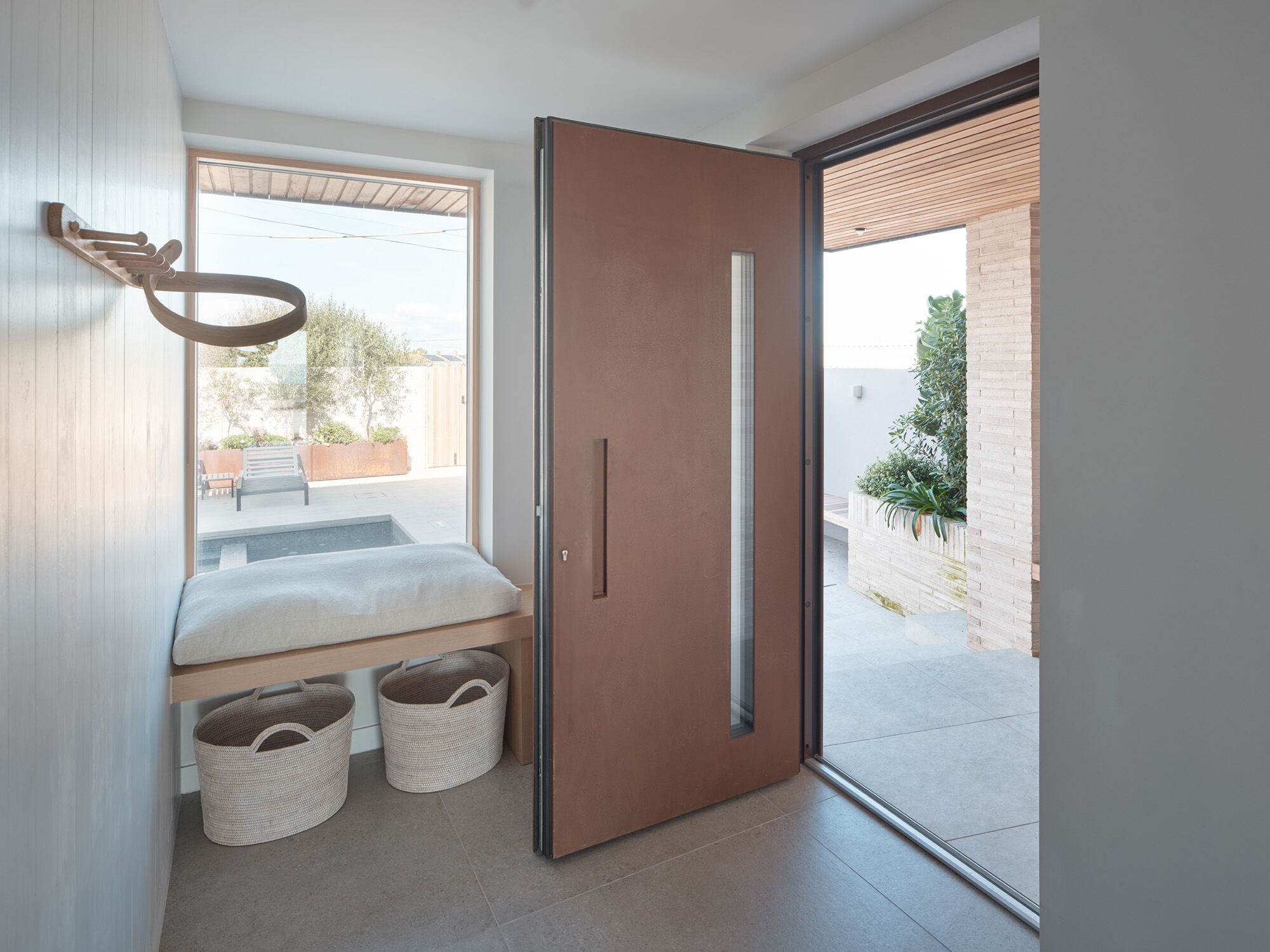 Steel Terano design with a rust finish and concealed handle