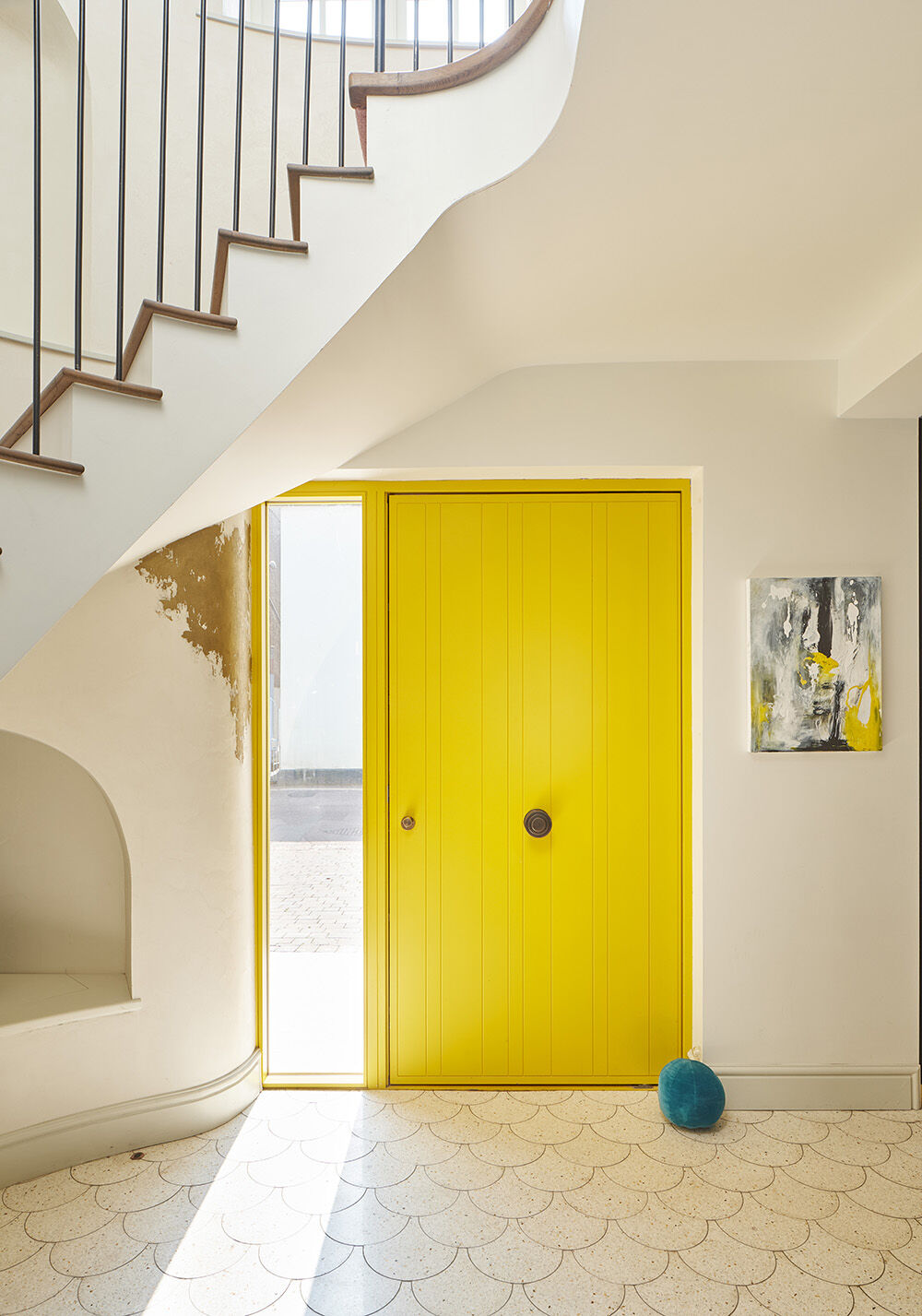 Rondo V in painted yellow